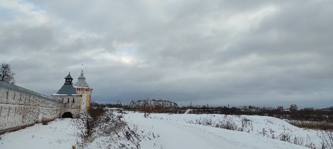 Спасо-Прилуцкий монастырь и прилегающая территория 2